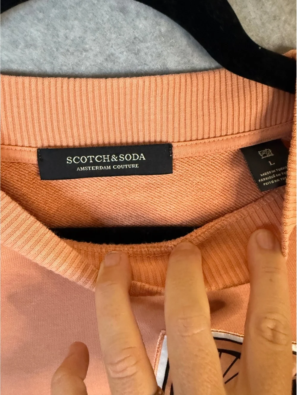 Scotch and Soda Graphic Crew Neck Size Large